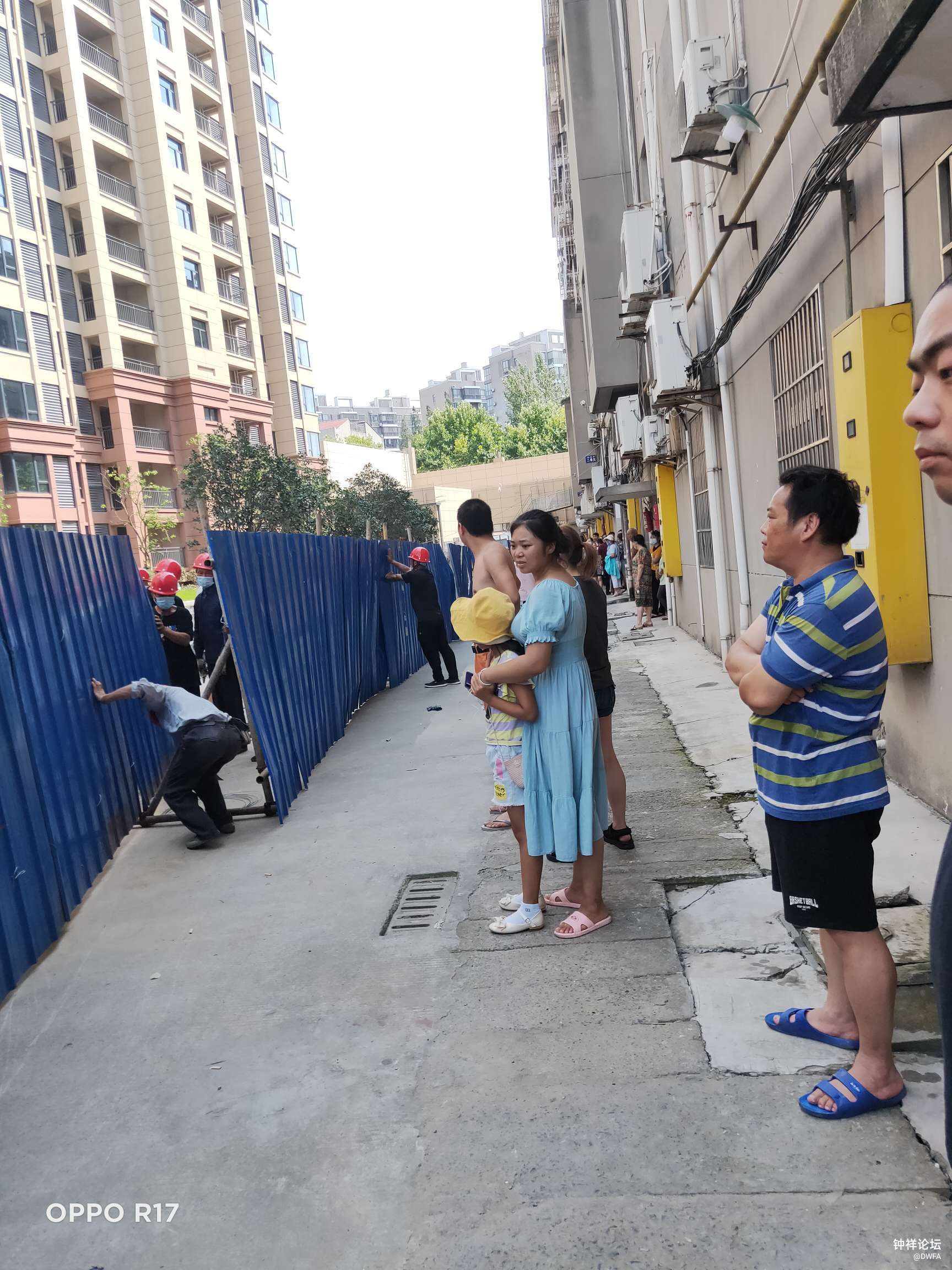 竖起了栅栏
